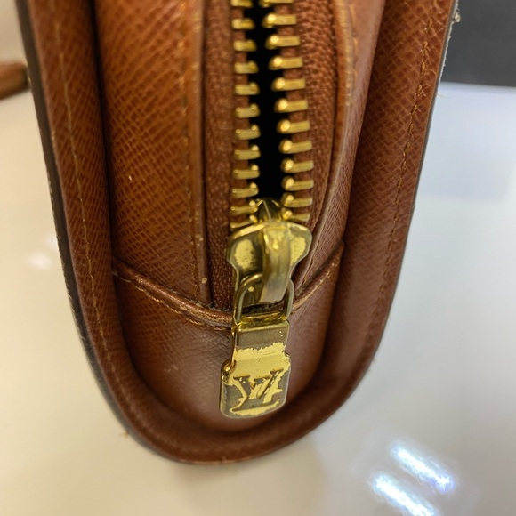 LOUIS VUITTON MONOGRAM ORSAY POCHETTE/CLUTCH - Picture 8 of 8
